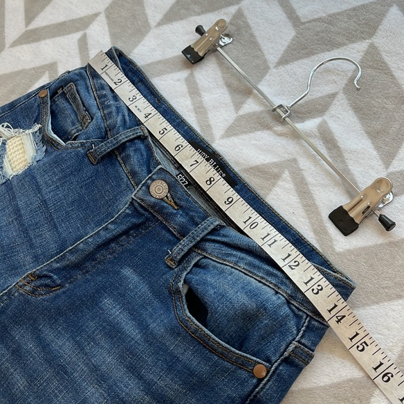 Judy Blue‎ Boyfriend Thermal Patch Mid-Rise Jeans size 5/27 Style: 88306 - Picture 8 of 10